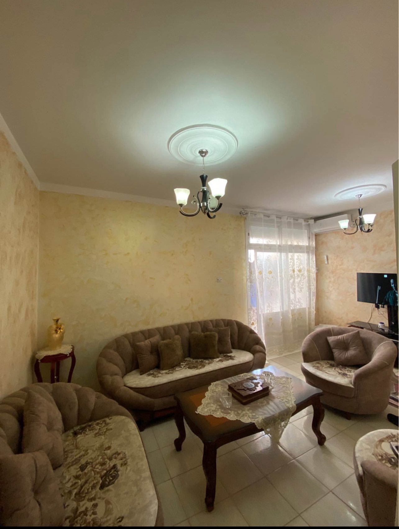 شقة F3 متميزة في موقع استراتيجي في الرغاية