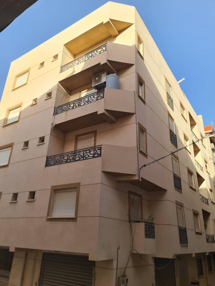 شقة F4 فاخرة للبيع في الدويرة بسعر تنافسي